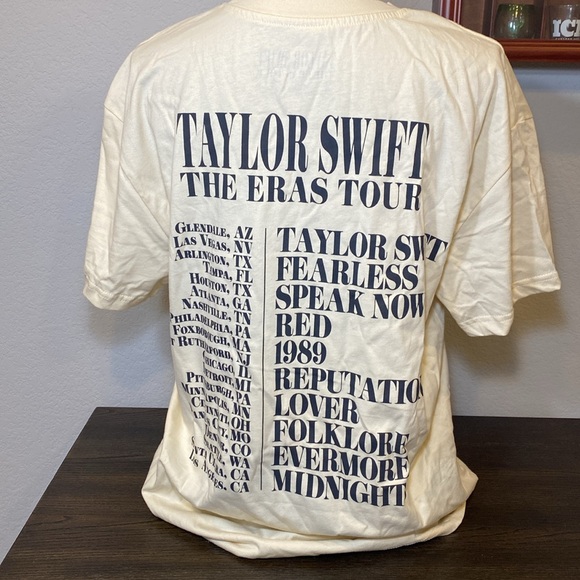 BRAND NEW Official Taylor Swift Original The Eras Tour Beige Concert T-Shirt - Picture 5 of 6